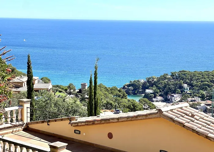 Espectaculares Vistas Al Mar En Chalet Con Piscina